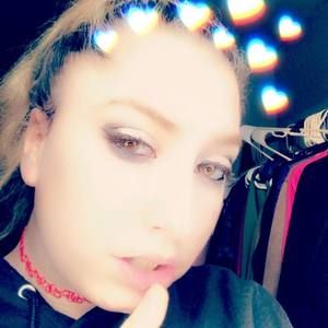 Meet your Posher, Tabitha